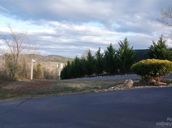 90 Tahawus Dr, Bostic, NC 28018