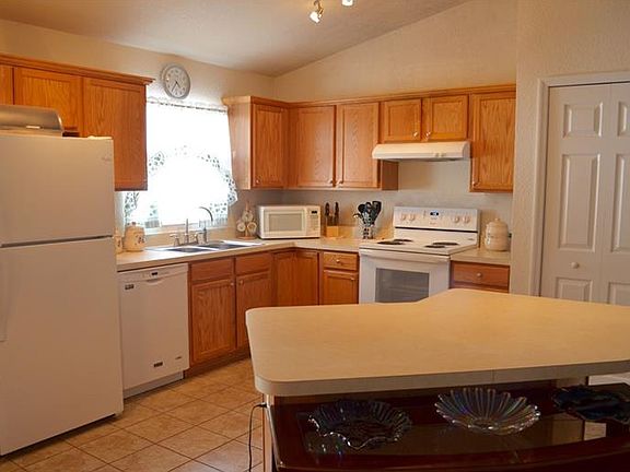 4th image of 44628 Lake Mack Dr