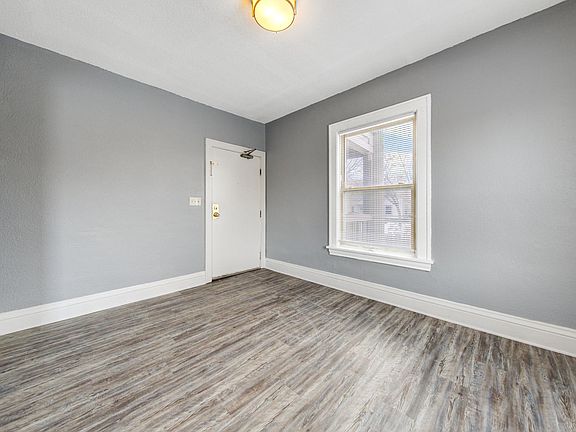 5th image of 3105 4th Ave S