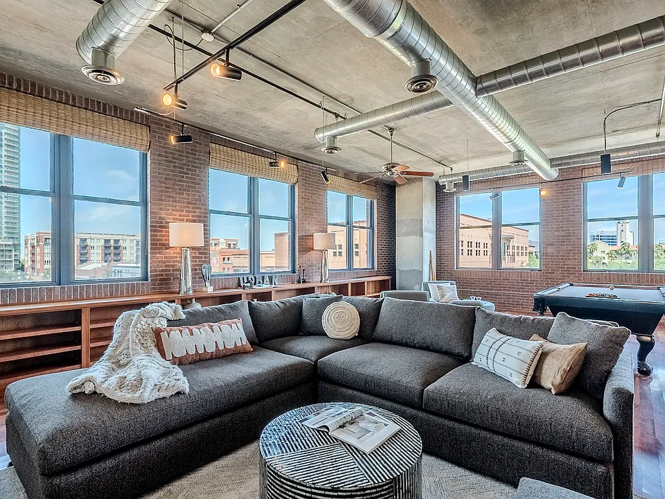 21 6th St #316