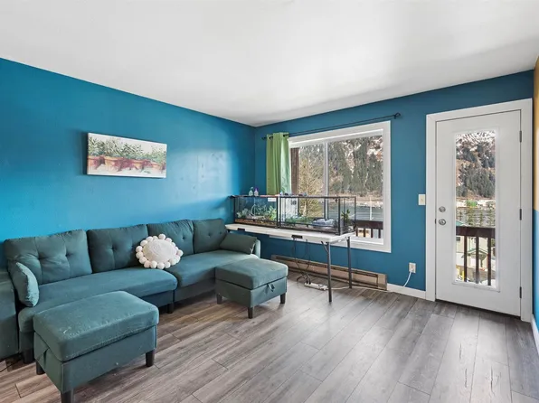 2154 Lawson Creek Rd APT D, Douglas, AK 99824
