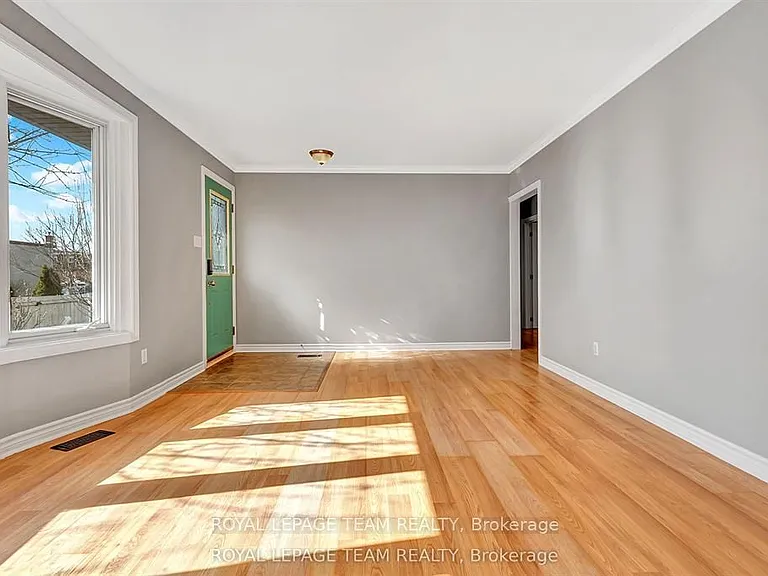 925 Moorvale St #UPPER — Photo 9