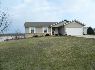 36 S Camelot Dr, Troy, MO 63379