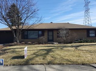 502 Bevan Dr E, Joliet, IL 60435