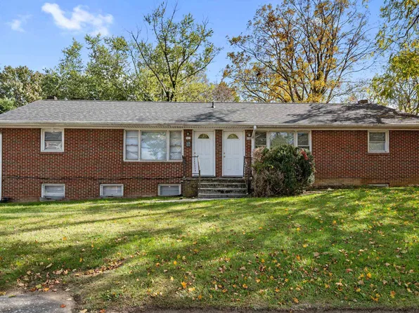 428 E Roanoke St, Blacksburg, VA 24060
