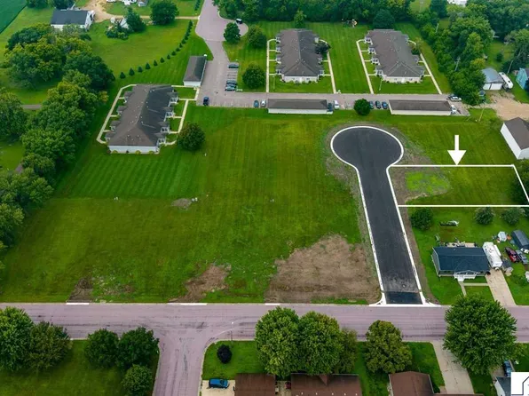 503 2nd St SE, Madelia, MN 56062