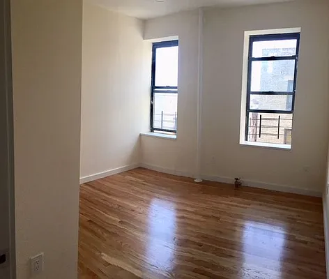 Rented by Roberto Guilbet, LREB | media 23