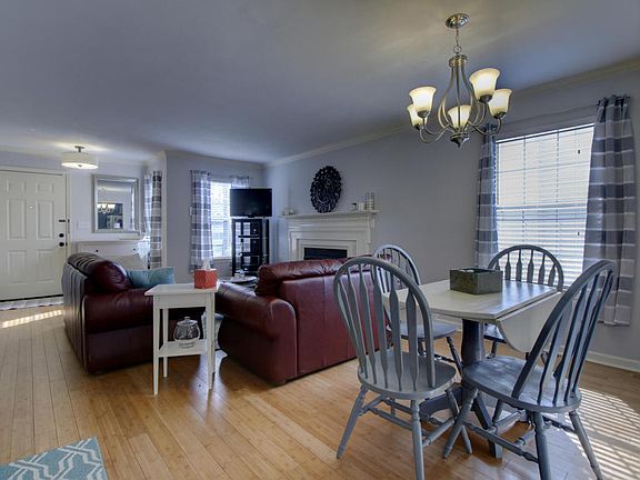 5th image of 7263 Scarlet Oak Dr