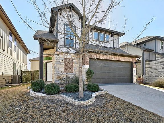 2nd image of 903 Sleepy Dell Ln