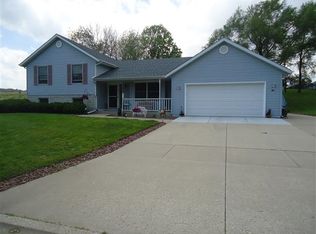 2510 Fawn Ln, Janesville, WI 53548