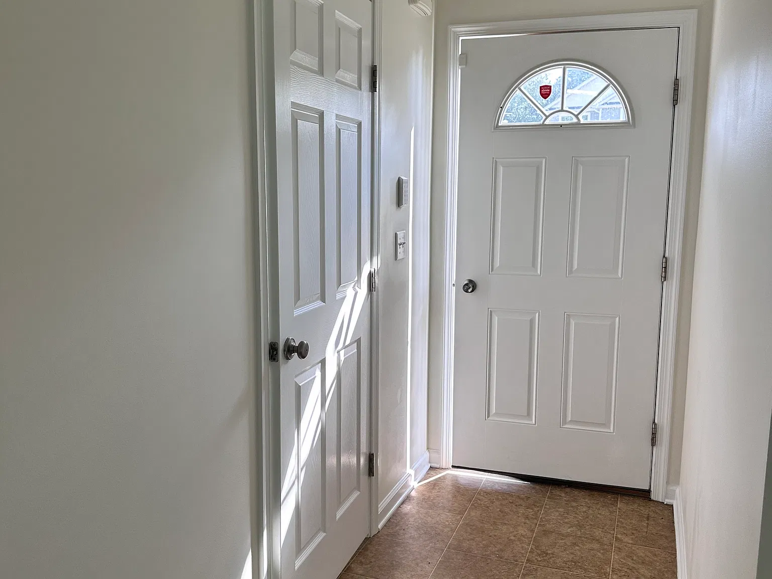 3 bed, 1452 sqft, $1,900 — Photo 4