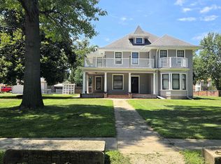 870 17th Ave, Columbus, NE 68601