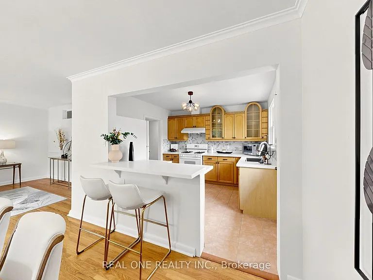49 Bayview Pkwy — Photo 15