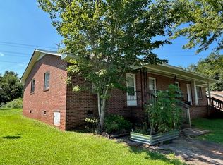 14 Kelly Dr, Seneca, SC 29678