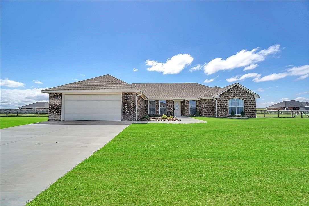 22 Valor Cir, Altus, OK 73521 MLS 1062296 Zillow