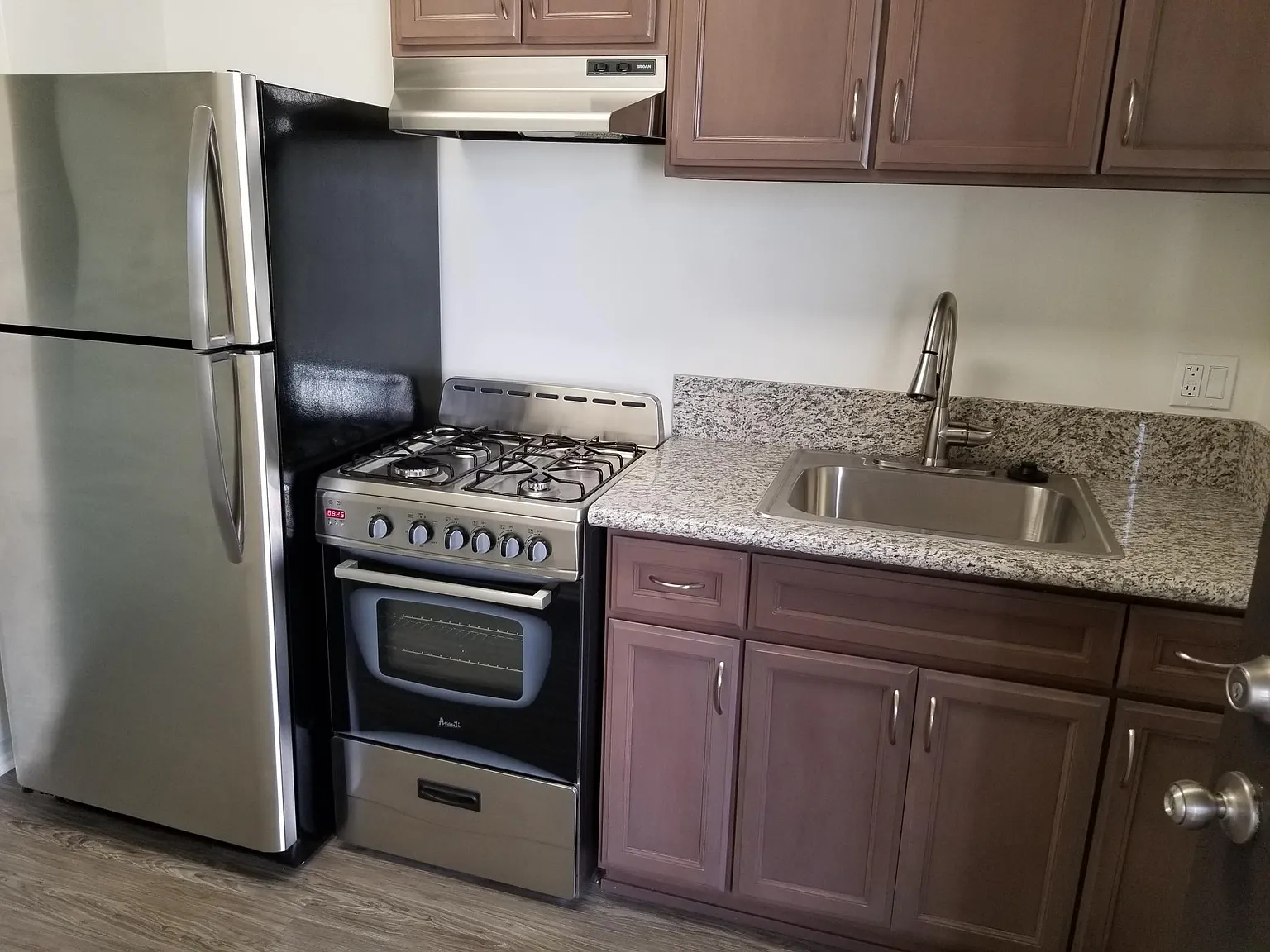 Studio, $1,895 — Photo 1