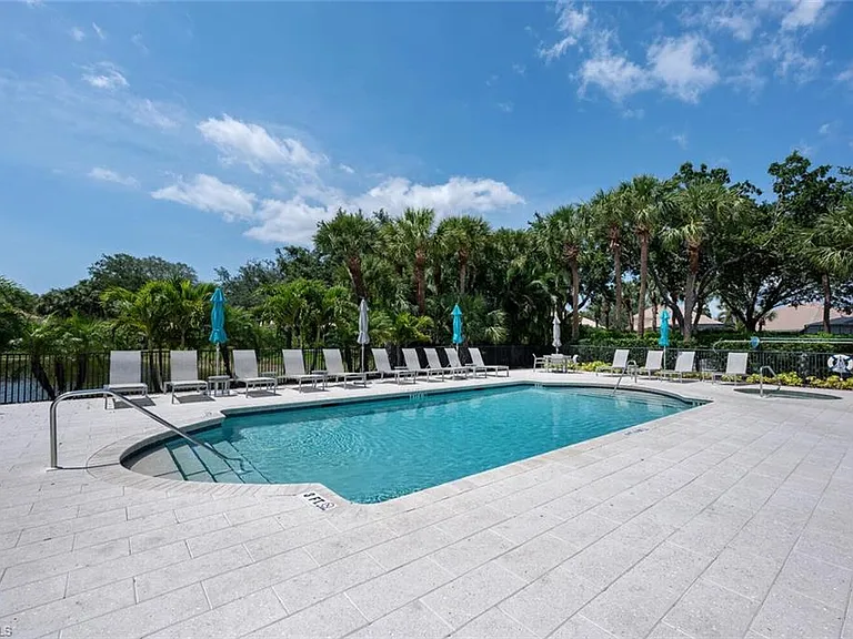 2396 Ravenna Blvd #102 — Photo 35