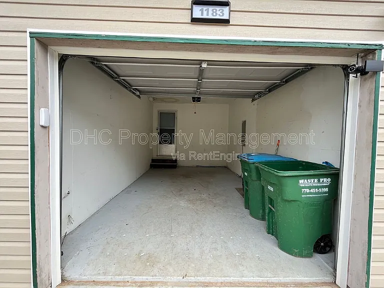 1183 Red Oak Cv — Photo 29