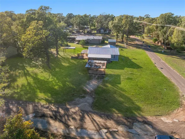 2705 21st St, Hempstead, TX 77445