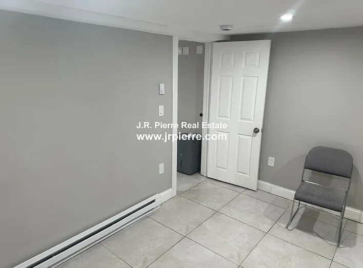 13 Montgomery Ave — Photo 5