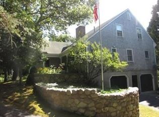 16 Barnabas Rd, Falmouth, MA 02540