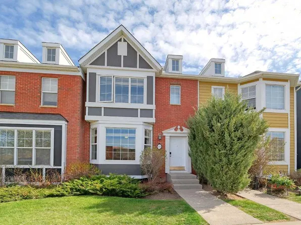 179 W Rainbow Falls Dr, Chestermere, AB T1X 0A7