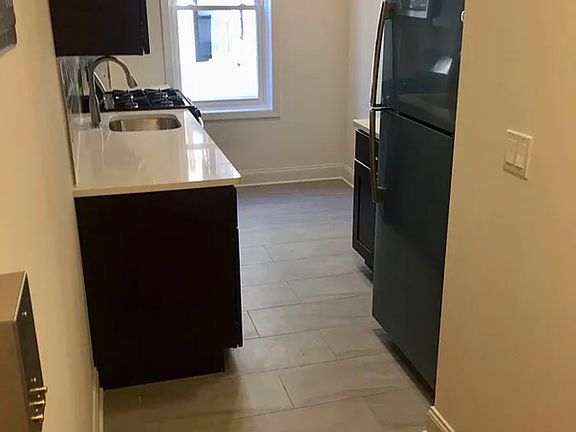 2nd image of 3178 34th St #1E