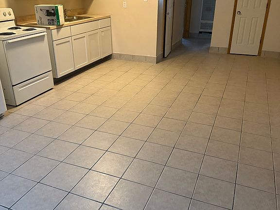3rd image of 1212 N Severance St APT 6