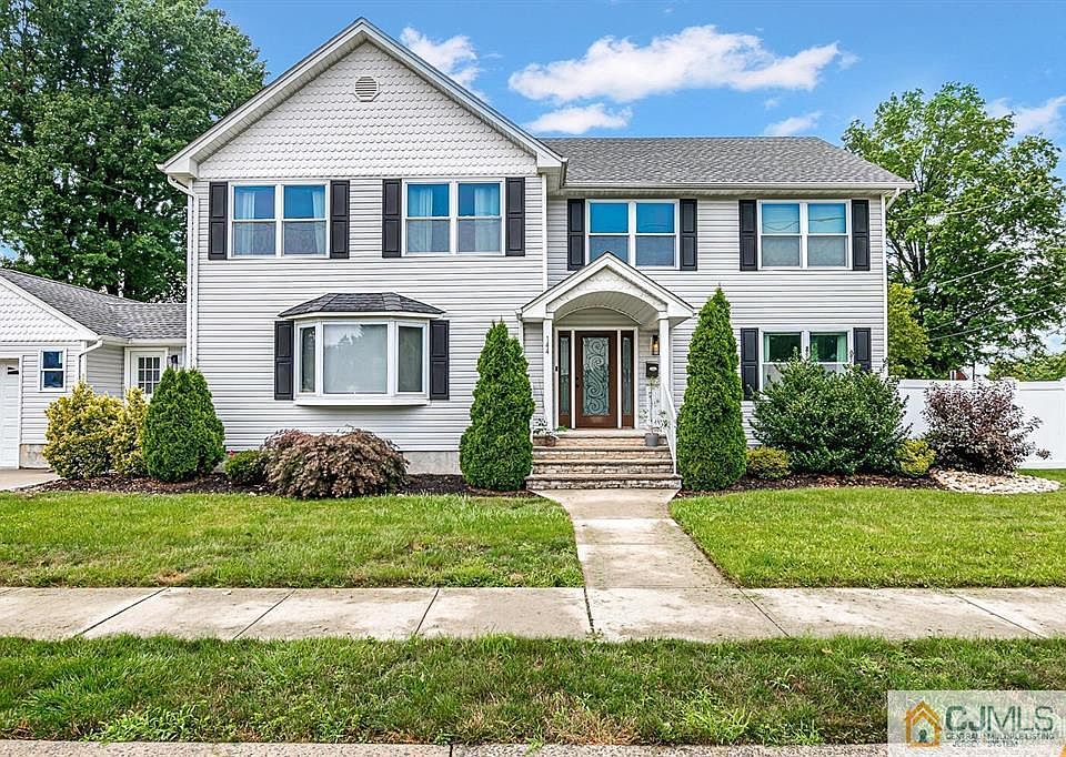 144 Sewaren Ave, Sewaren, NJ 07077 | Zillow