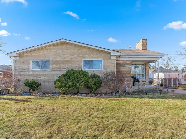 20650 Crestmont Ln, Dearborn Heights, MI 48127