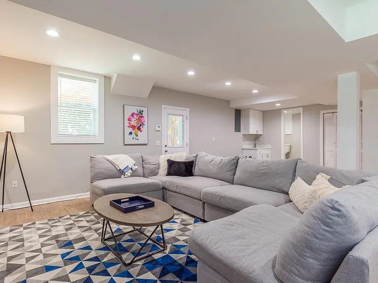 455 Cove Dr NE — Photo 28