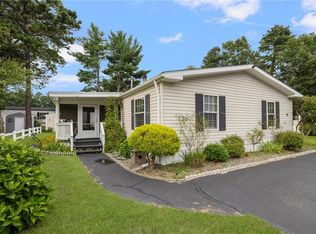 26 Sandra Cir, Coventry, RI 02816