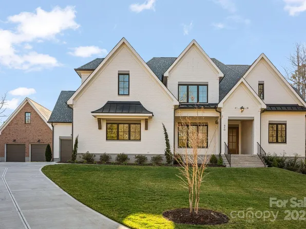 810 Martingale Ln, Davidson, NC 28036