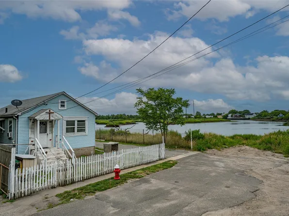 7 Reyem Drive, Lawrence, NY 11559