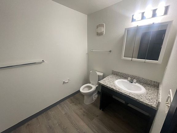 5th image of 12026 SE Ash St APT 120