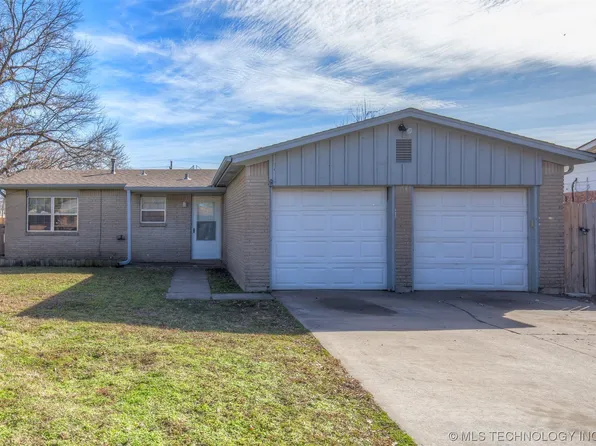 12522 E 20th Pl, Tulsa, OK 74128