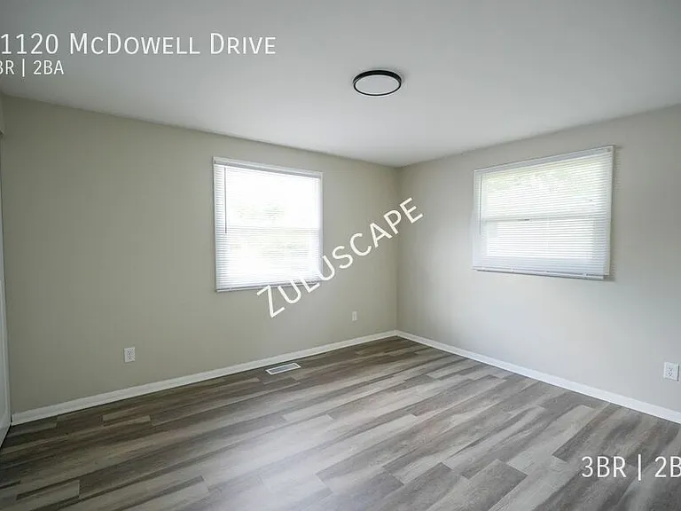 11120 McDowell Dr — Photo 16