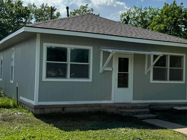 109 N Walnut St, Commerce, OK 74339