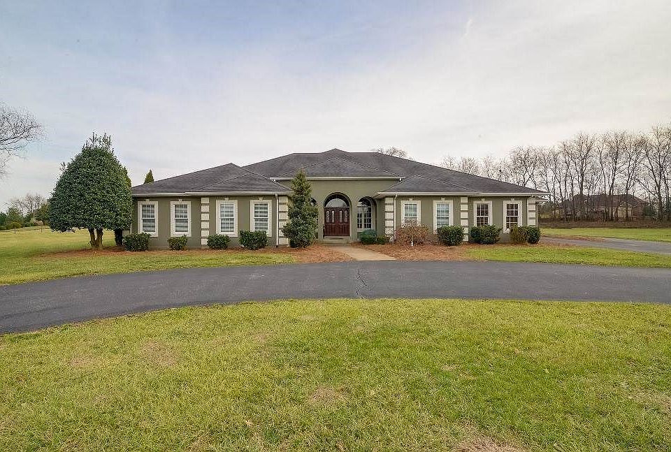 1st image of 188 Keeneland Ct
