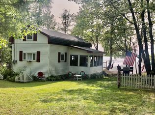 255 Birch Tree Dr, Hudson, ME 04449