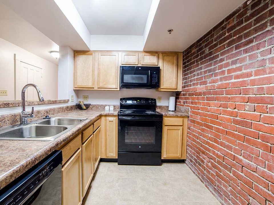 Kitchen with Black Appliances