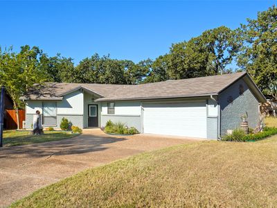 337 Shady Ln, Azle, TX, 76020