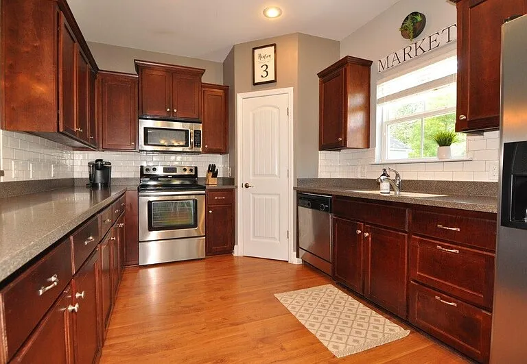 156 Cottonham Ct — Photo 11