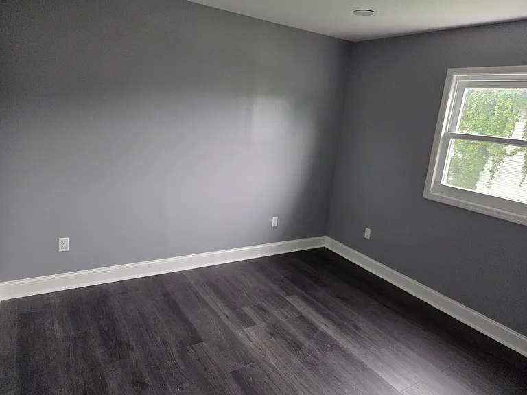 136 Fulton Ave — Photo 6