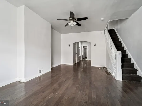 704 N 49th St, Philadelphia, PA 19139