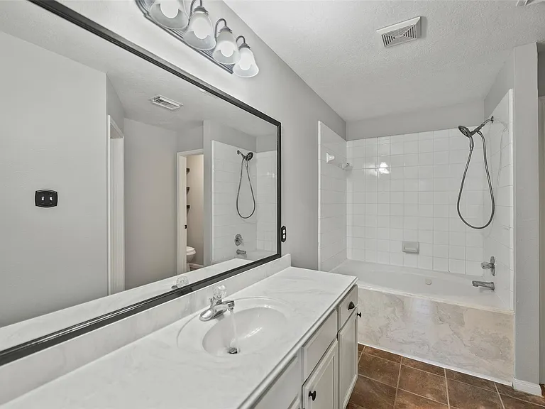 18103 Gravenhurst Ln — Photo 25