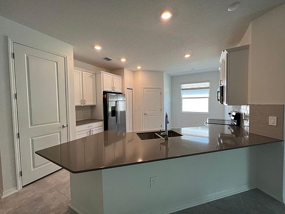 5th image of 4285 Green Gables Pl