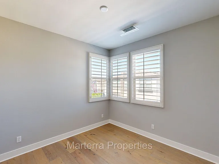 2111 Harper Way — Photo 21