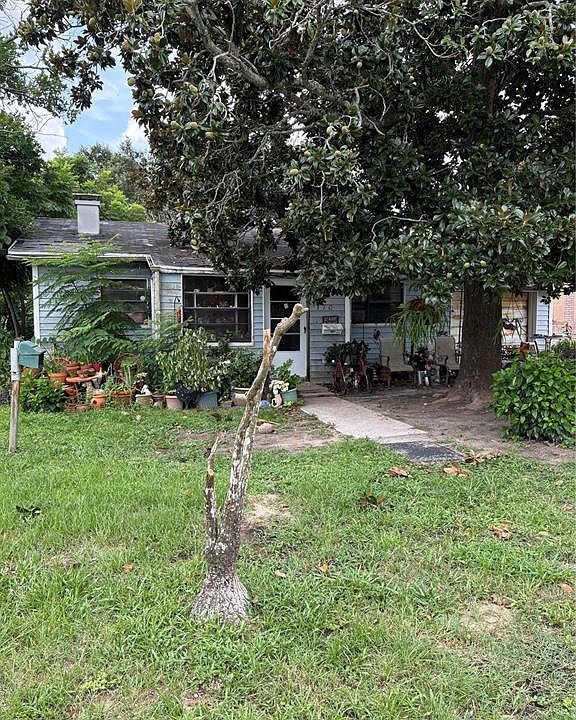 1st image of 110 E TURGOT AVENUE
