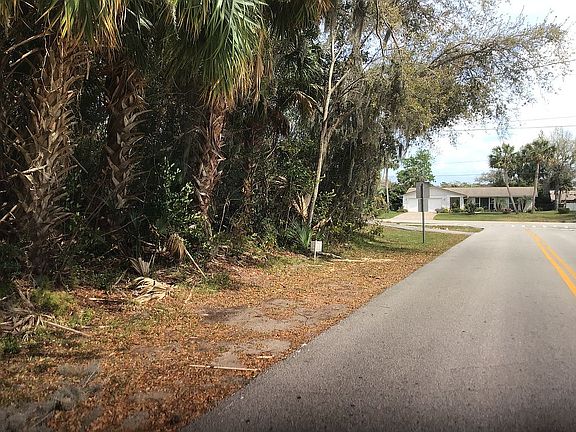 3rd image of 3 Fleetwood Dr